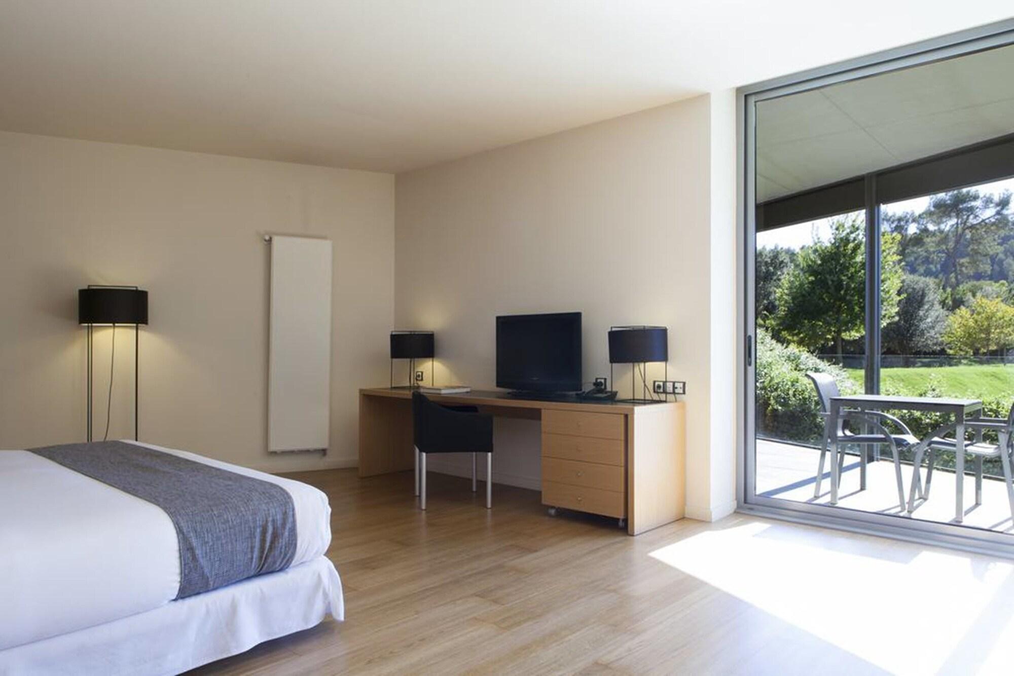 Hotel Mon Sant Benet Sant Fruitos de Bages Exterior photo